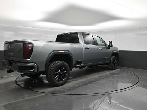 New 2026 GMC Sierra 2500 AT4 AWD/4WD image 7