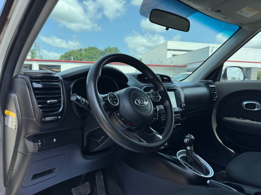 Used 2018 Kia Soul + FWD image 14