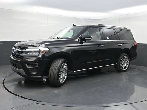 Used 2023 Ford Expedition Limited AWD/4WD image 25