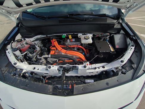 New 2027 Chevrolet Bolt LT w/ Comfort Package FWD image 28