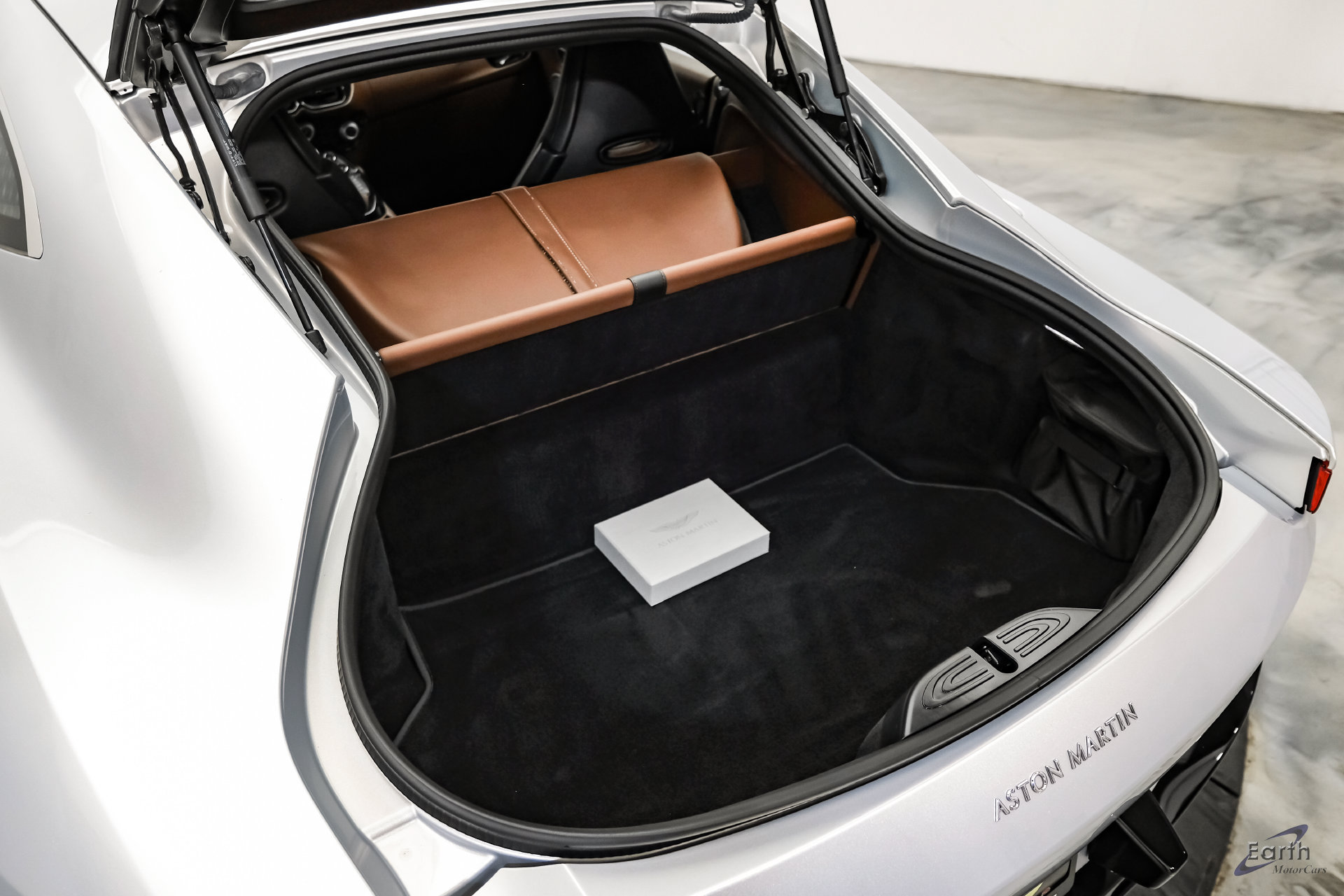 Used 2020 Aston Martin V8 Vantage Coupe RWD image 92