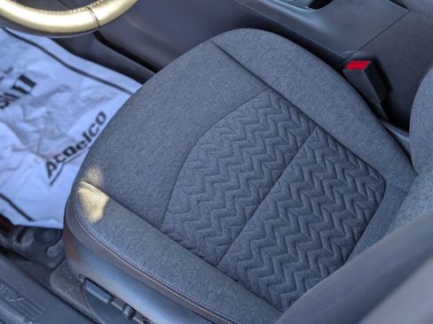 Certified 2022 Chevrolet Equinox LT image 30