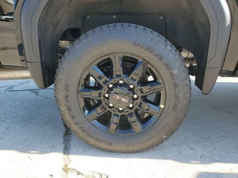 New 2026 GMC Sierra 2500 AT4 w/ AT4 Premium Plus Package image 6