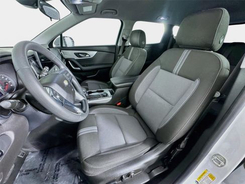 Used 2023 Chevrolet Blazer LT FWD image 12