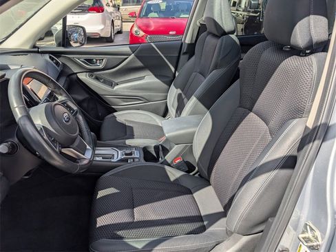 Used 2020 Subaru Forester Premium image 10