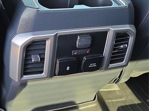 Used 2022 Ford F250 Platinum w/ FX4 Off-Road Package image 11