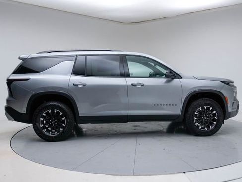 New 2026 Chevrolet Traverse Z71 w/ Enhanced Driving Package image 9