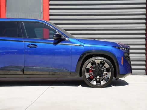 Used 2023 BMW XM AWD/4WD image 2