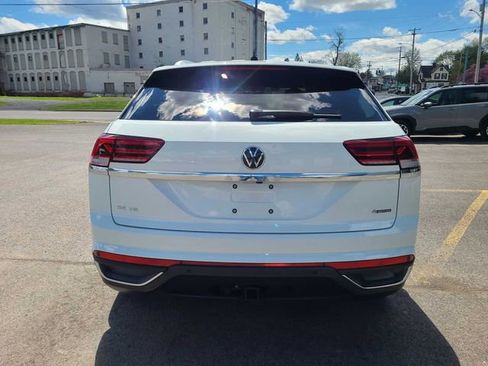 Used 2023 Volkswagen Atlas Cross Sport SE AWD/4WD image 9