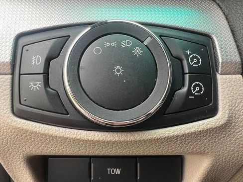 Used 2012 Ford Explorer XLT w/ Class III Trailer Tow Pkg image 10