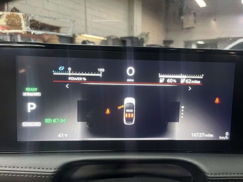 Used 2023 Nissan Ariya AWD image 25