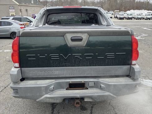 Used 2002 Chevrolet Avalanche 4x4 w/ Off-Road Suspension Pkg image 4
