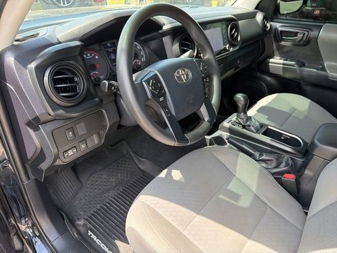 Used 2020 Toyota Tacoma SR w/ SR Convenience Package RWD image 35