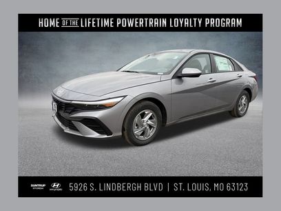 Used 2026 Hyundai Elantra SE w/ Cargo Package