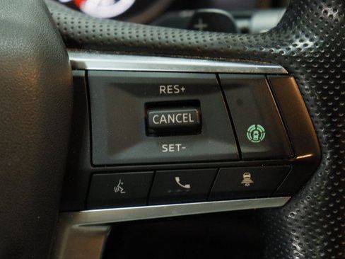 Used 2024 Mitsubishi Outlander SE FWD image 12