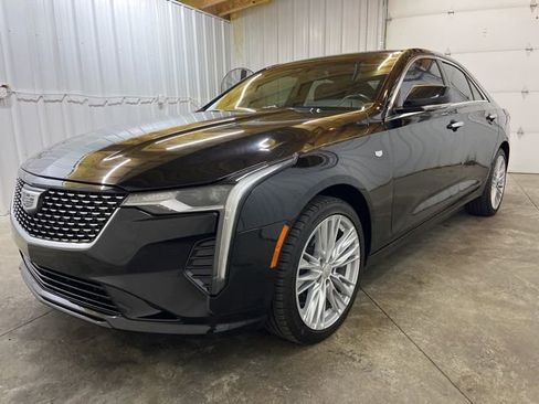 Used 2021 Cadillac CT4 Premium Luxury image 3