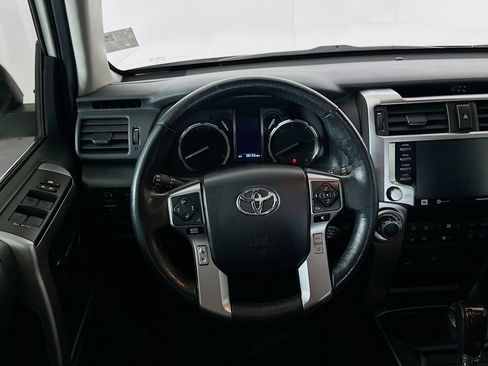 Used 2023 Toyota 4Runner Limited AWD/4WD image 18