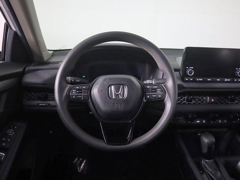 Used 2025 Honda Accord LX image 34
