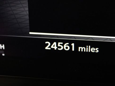 Certified 2023 Nissan Rogue Platinum image 28