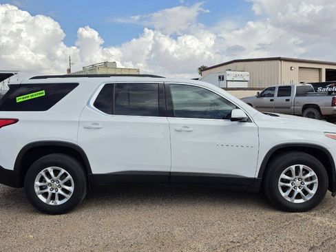 Used 2019 Chevrolet Traverse LT FWD image 3