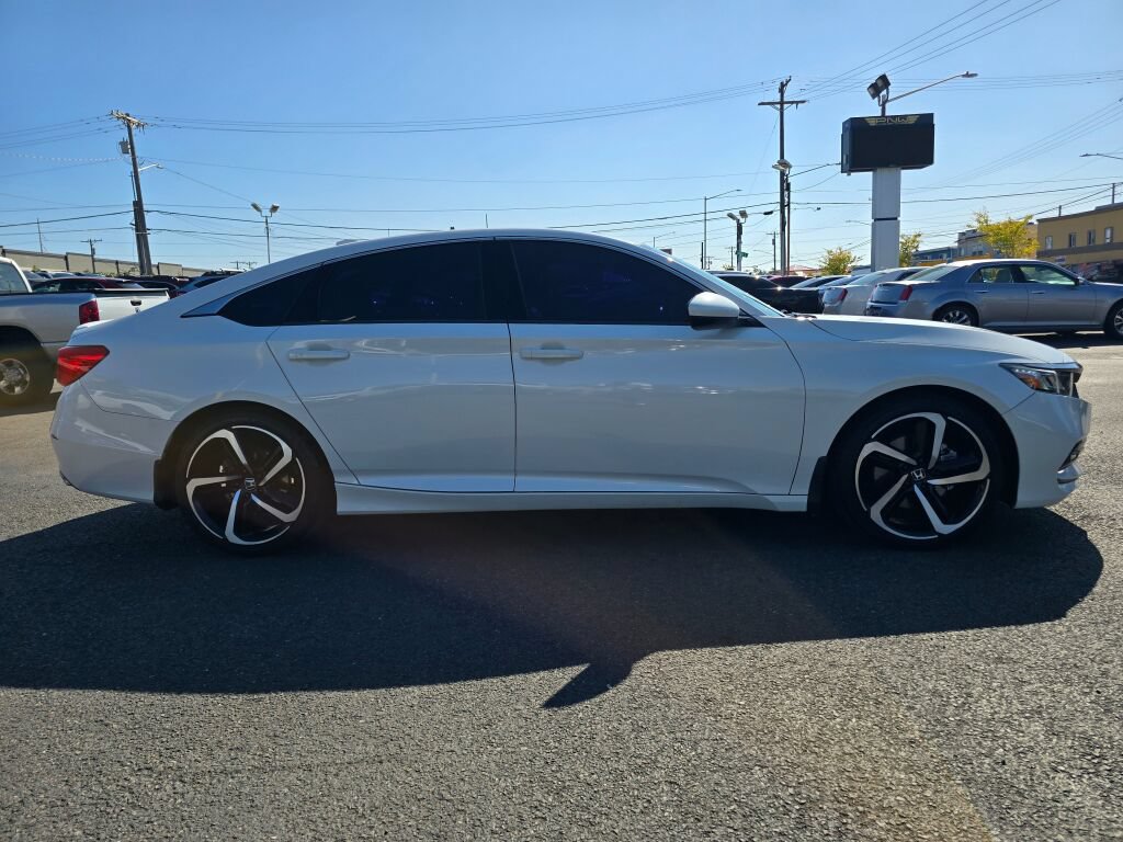 Used 2019 Honda Accord Sport image 5