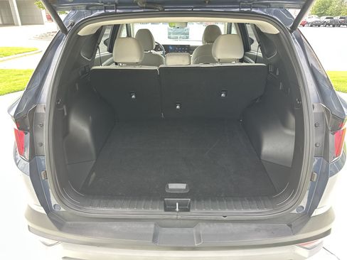 Used 2025 Hyundai Tucson SEL FWD image 32