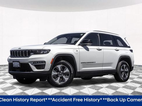 Used 2022 Jeep Grand Cherokee Limited 4xe w/ Luxury Tech Group II AWD/4WD image 2