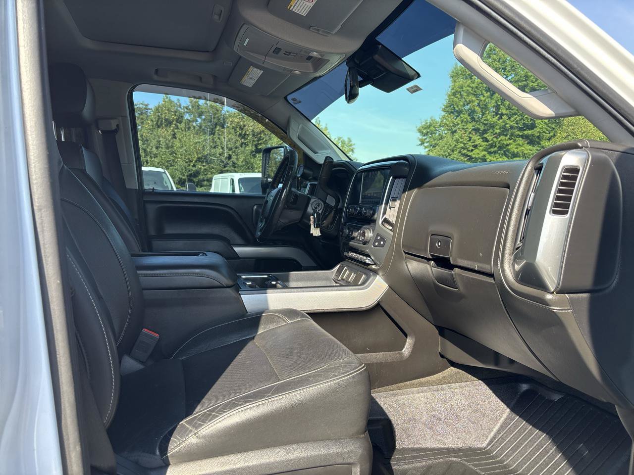 Used 2018 Chevrolet Silverado 2500 LTZ w/ Duramax Plus Package AWD/4WD image 12