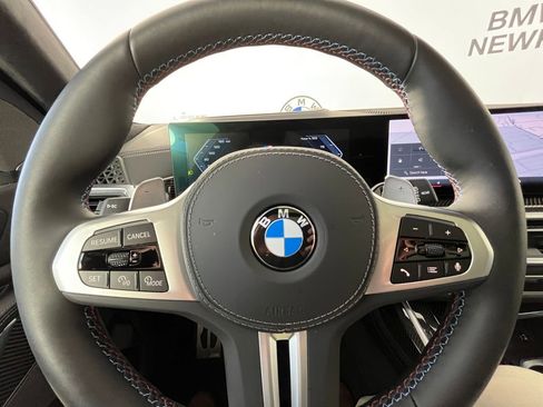 Used 2026 BMW X7 M60i image 18