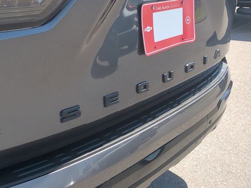 Used 2024 Toyota Sequoia SR5 AWD/4WD image 34
