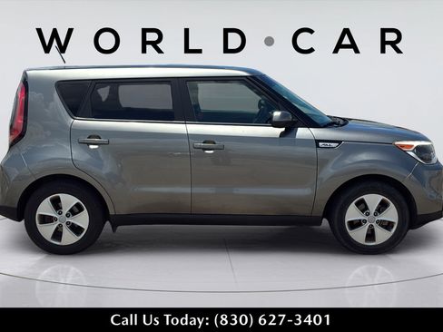 Used 2016 Kia Soul FWD image 3