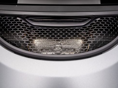 Used 2017 McLaren 570S RWD image 41