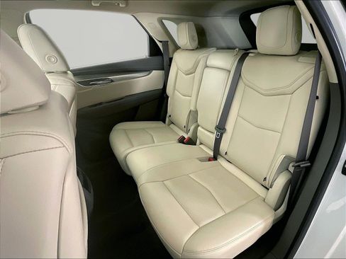 Used 2019 Cadillac XT5 Luxury FWD image 22