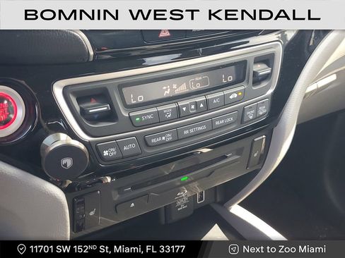 Used 2019 Honda Pilot Touring image 29