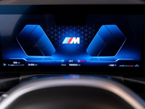 Used 2025 BMW M240i xDrive Coupe w/ Premium Package image 19