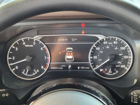 Used 2023 Nissan Rogue SV AWD/4WD image 12