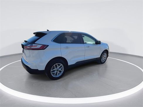 Certified 2023 Ford Edge SEL image 11
