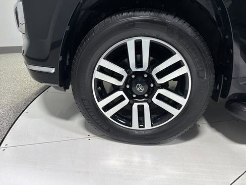 Used 2017 Toyota 4Runner Limited image 10