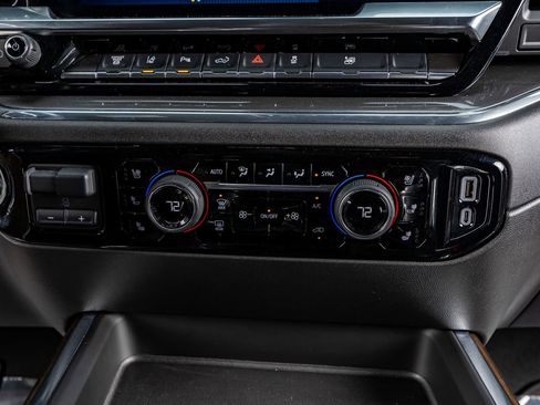 Used 2025 Chevrolet Silverado 2500 High Country w/ LPO, Dark Essentials Package image 27