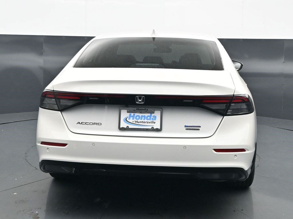 Used 2024 Honda Accord Touring image 6