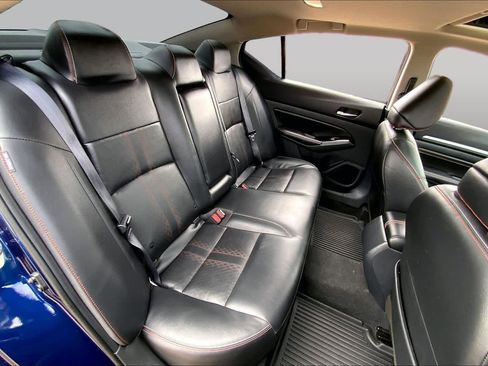 Used 2023 Nissan Altima 2.5 SR w/ SR Premium Package FWD image 20