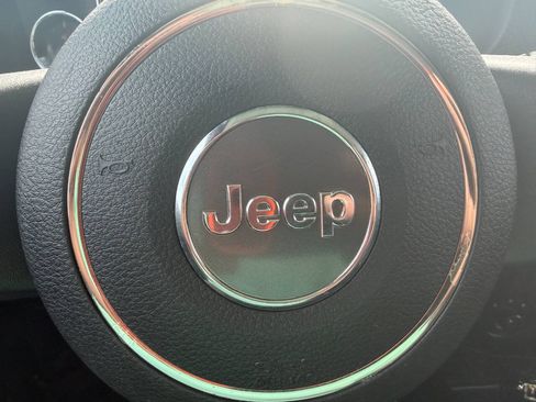 Used 2012 Jeep Wrangler Sahara AWD/4WD image 17