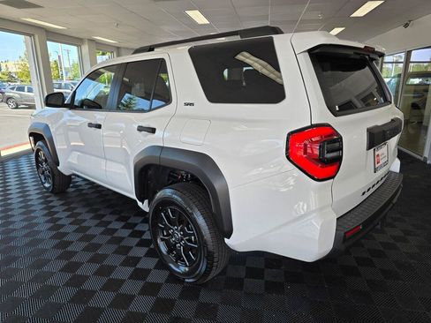 Certified 2026 Toyota 4Runner SR5 AWD/4WD image 5