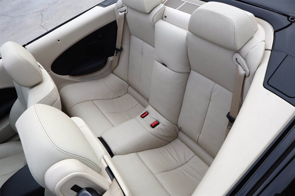 Used 2006 BMW 650i Convertible RWD image 25