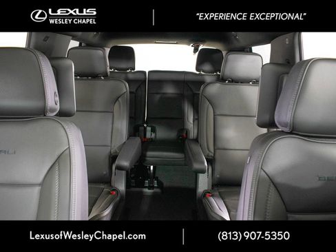 Used 2024 GMC Yukon Denali w/ Advanced Technology Package image 26