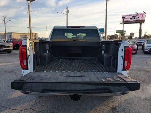 Used 2025 GMC Sierra 1500 SLT image 12
