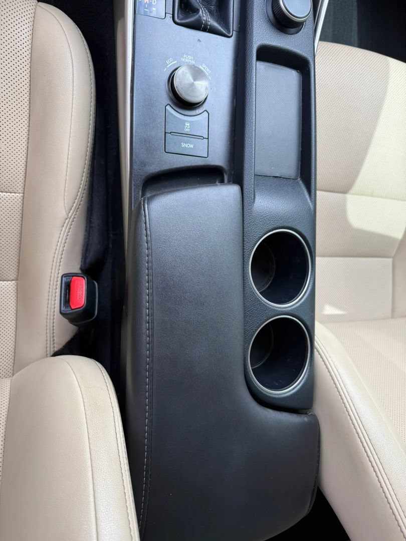 Used 2016 Lexus IS 200t RWD image 32