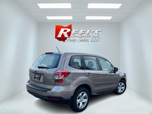 Used 2015 Subaru Forester 2.5i AWD/4WD image 7