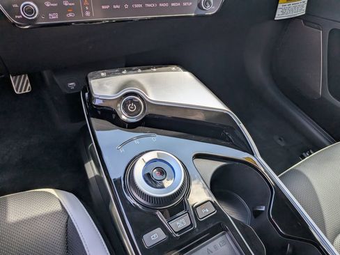 Certified 2024 Kia EV6 GT-Line AWD/4WD image 27