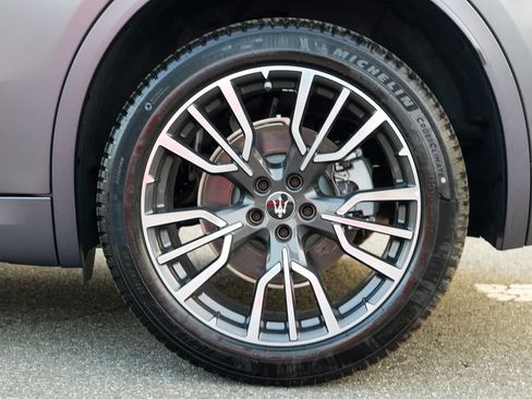 Used 2025 Maserati Grecale GT AWD/4WD image 14